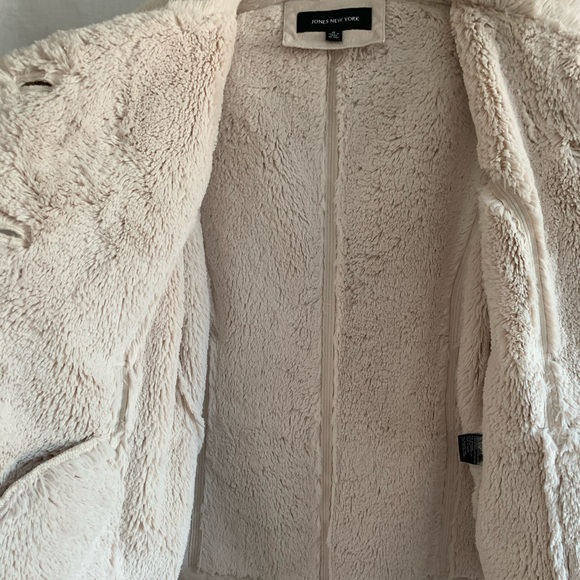 Jacket - Picture 3 of 5